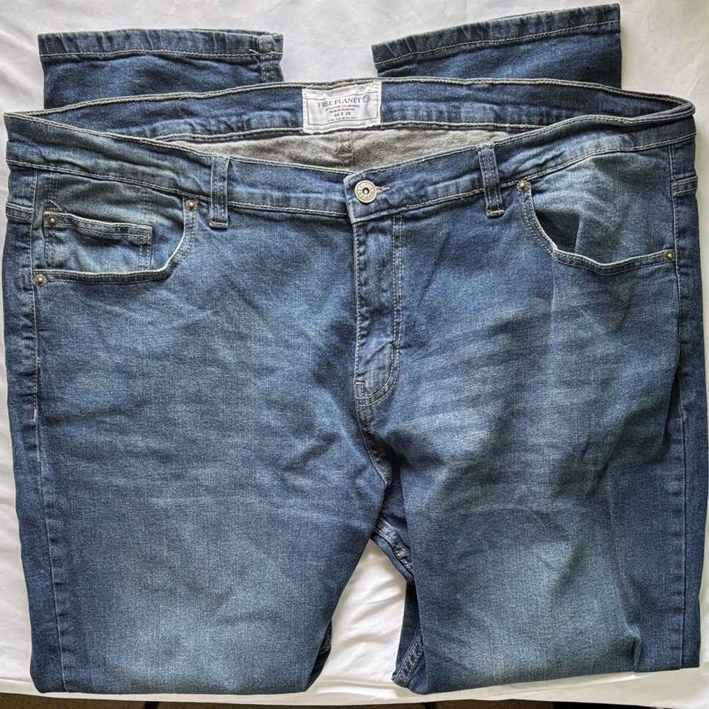 Free Planet Men's Straight Jeans in Blue Wash 44x30